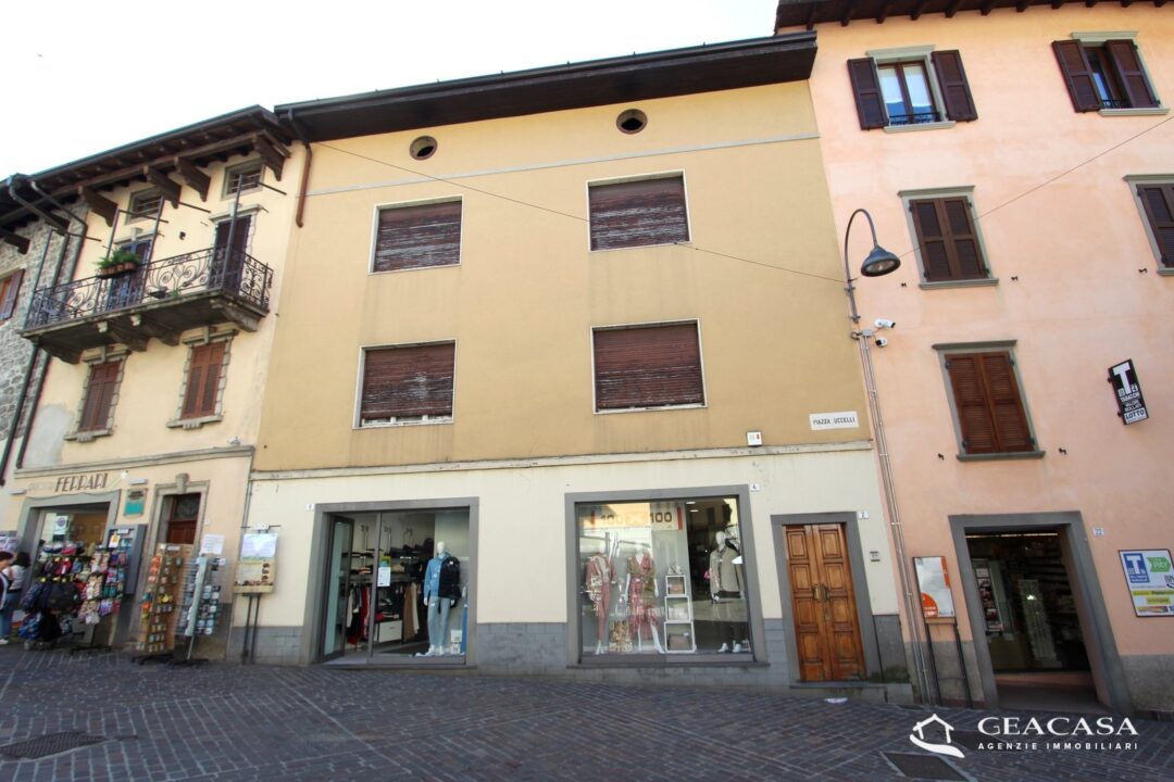 Intero stabile in centro storico