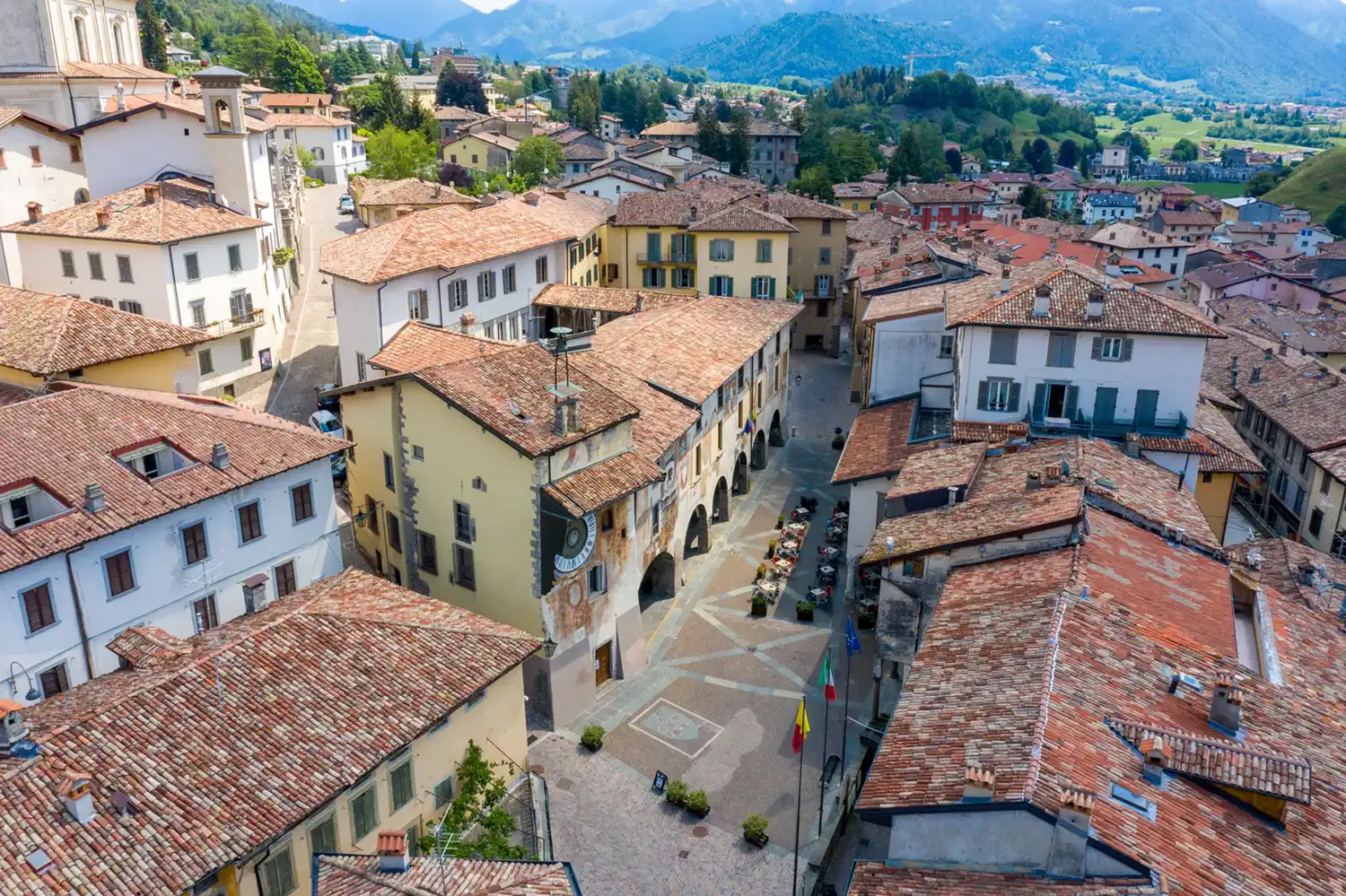 Agenzia Immobiliare Alte Val Seriana Vista Su Clusone
